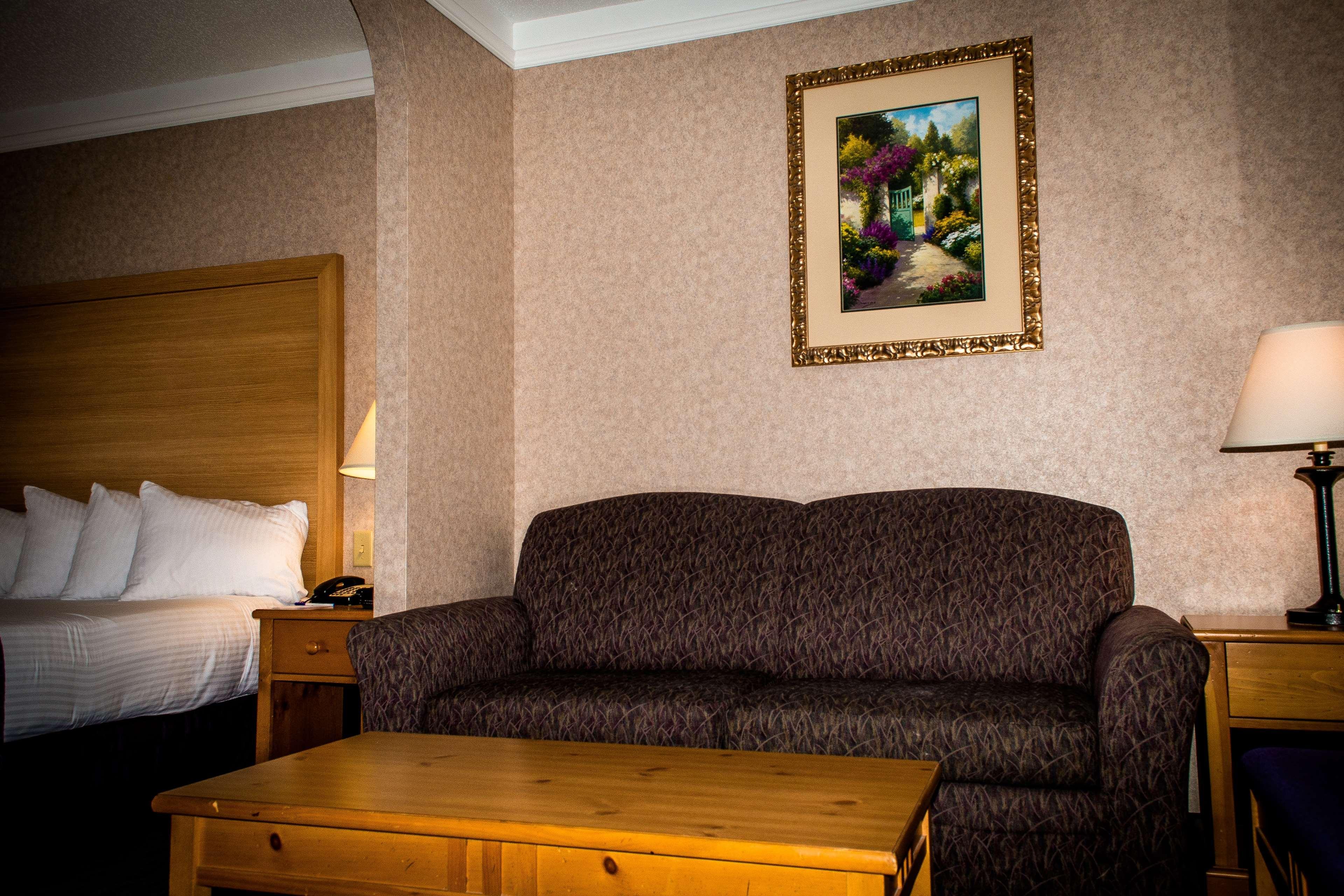Best Western Plus Executive Court Inn & Conference Center Manchester Exterior photo