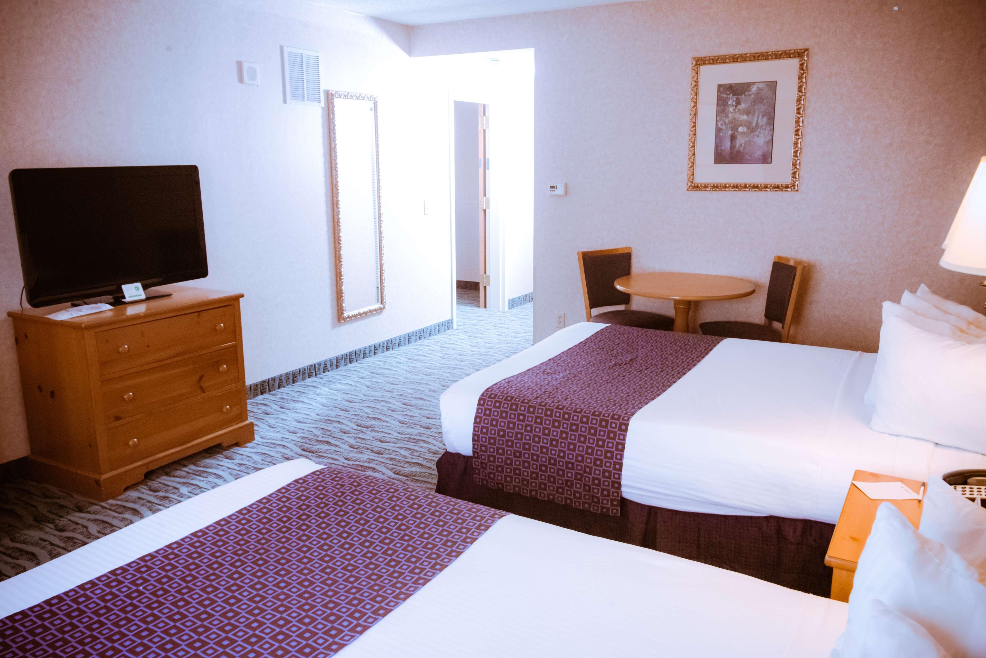 Best Western Plus Executive Court Inn & Conference Center Manchester Exterior photo