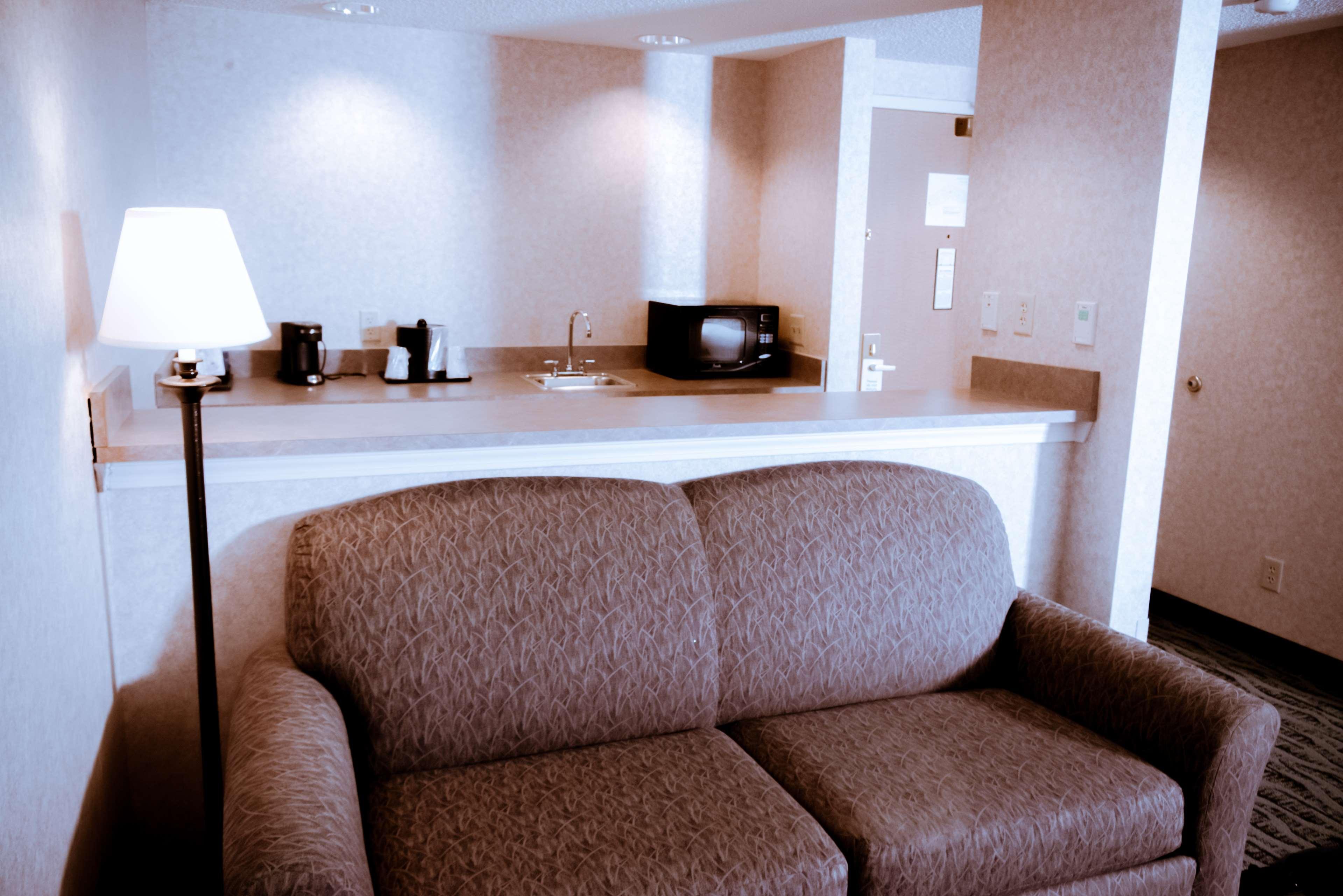 Best Western Plus Executive Court Inn & Conference Center Manchester Exterior photo