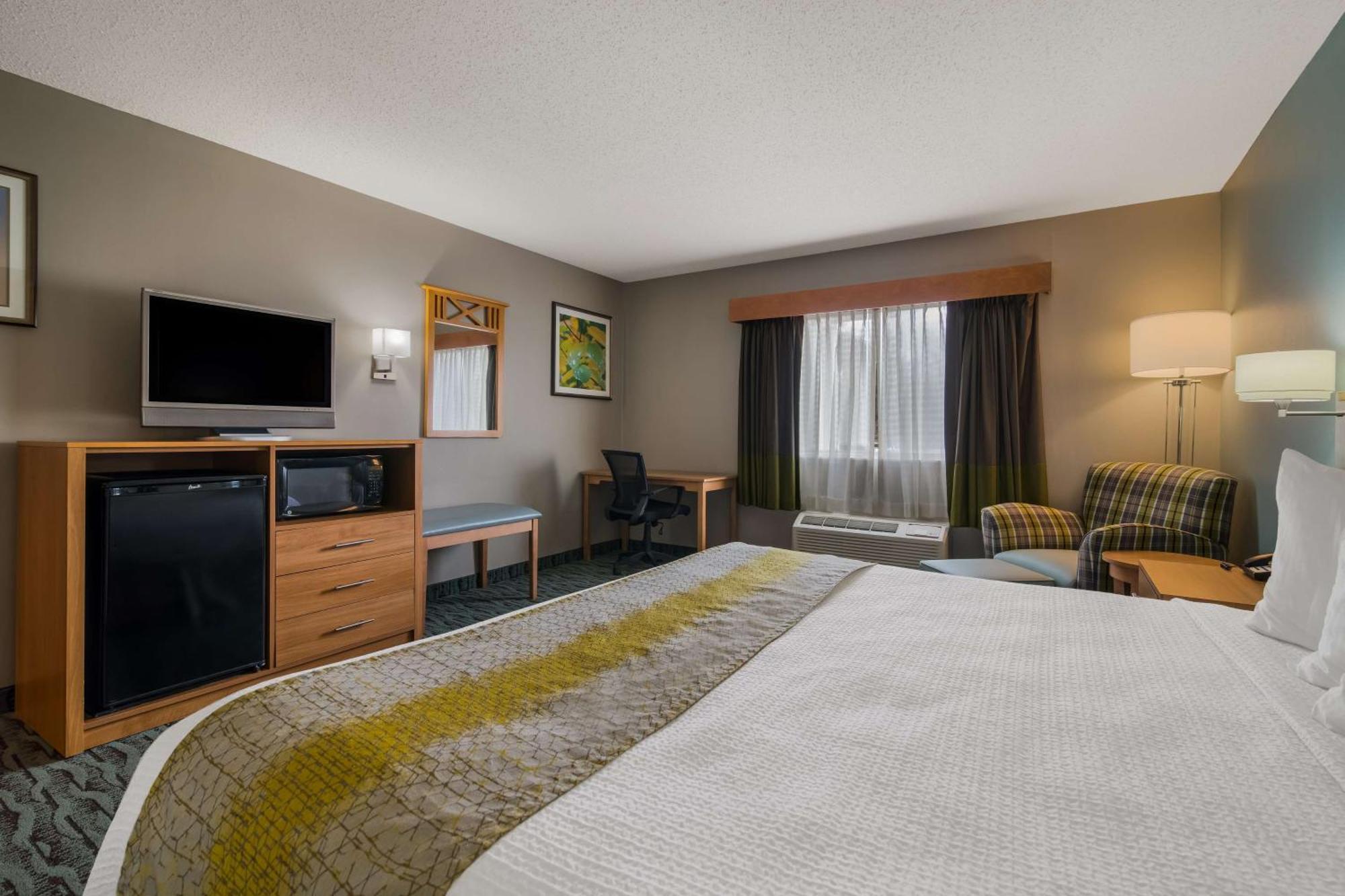 Best Western Plus Executive Court Inn & Conference Center Manchester Exterior photo