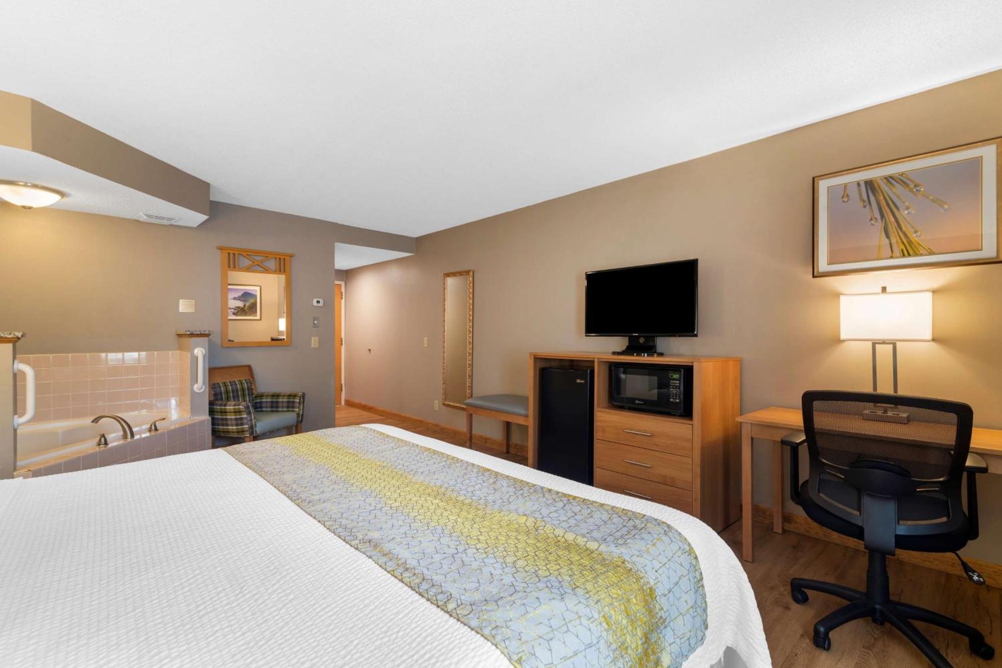 Best Western Plus Executive Court Inn & Conference Center Manchester Exterior photo